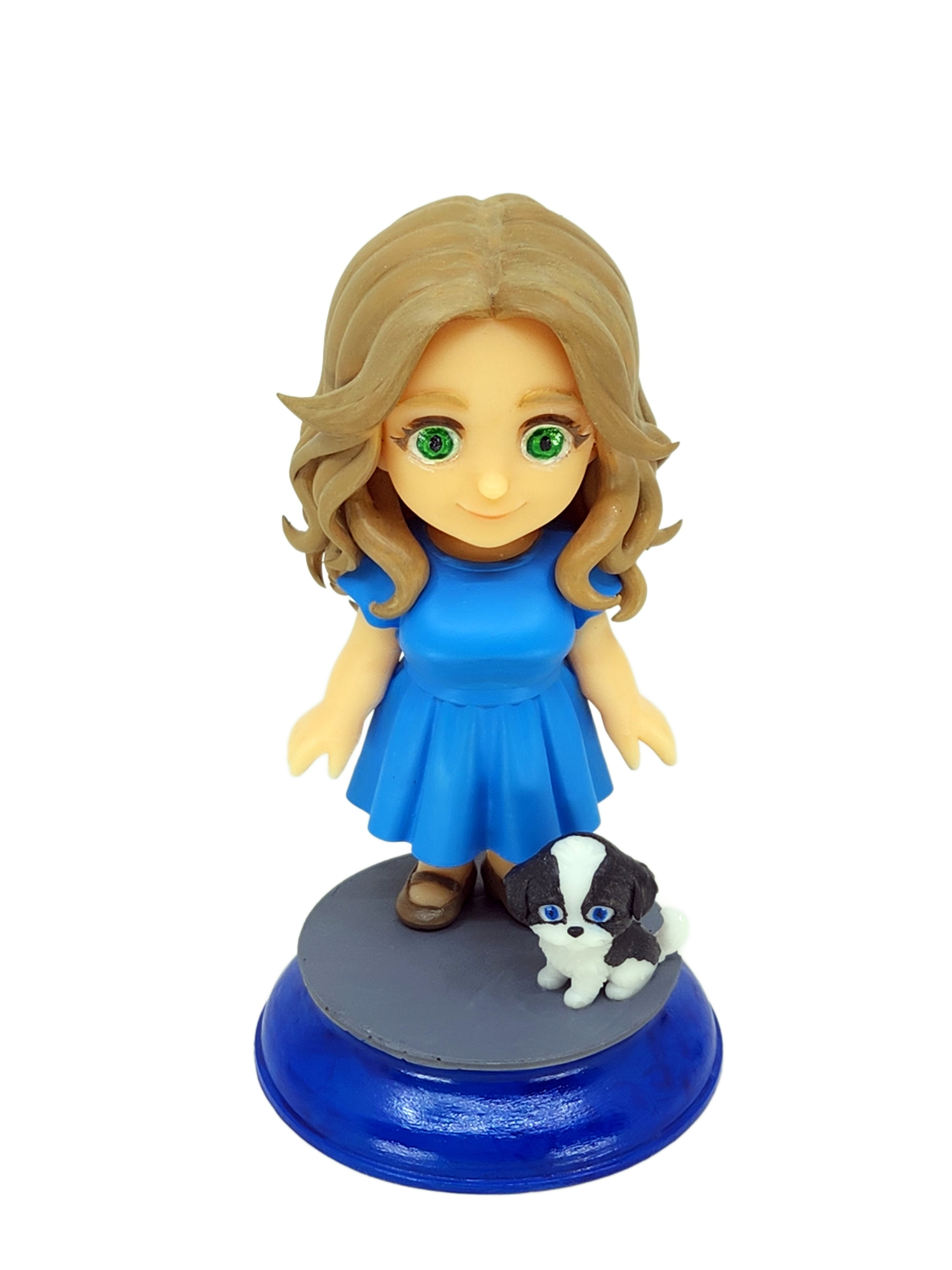 Miniatura de Mari, boneca artesanal em resina